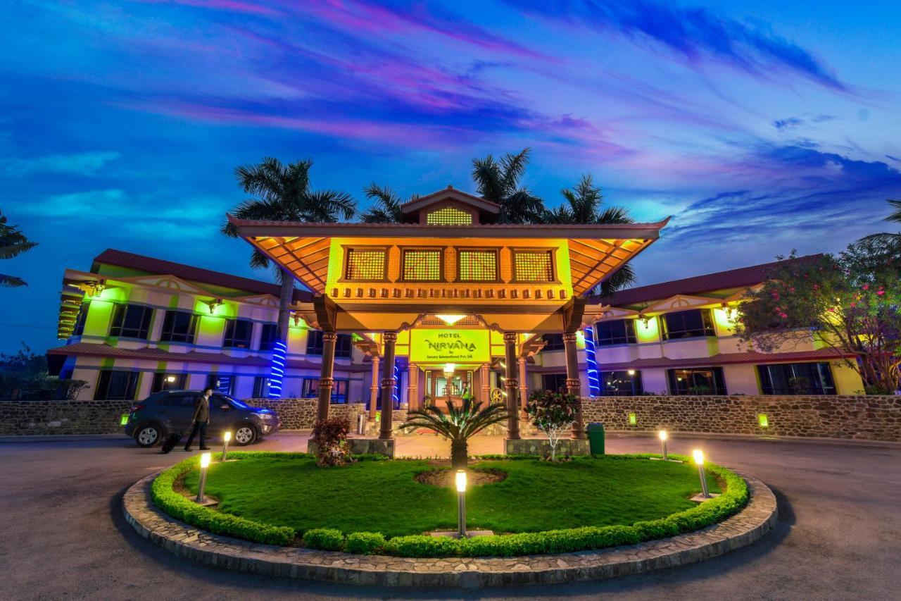 Hotel Nirvana By Luxury International Paklihwa Exterior photo